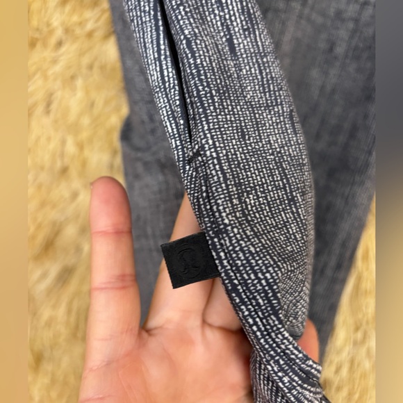 LululemonđFLAWLESS RAREđGet It On Dressâ¨back slit tunicâ¨Burlap Texture Duneâ¨6 - Picture 8 of 16